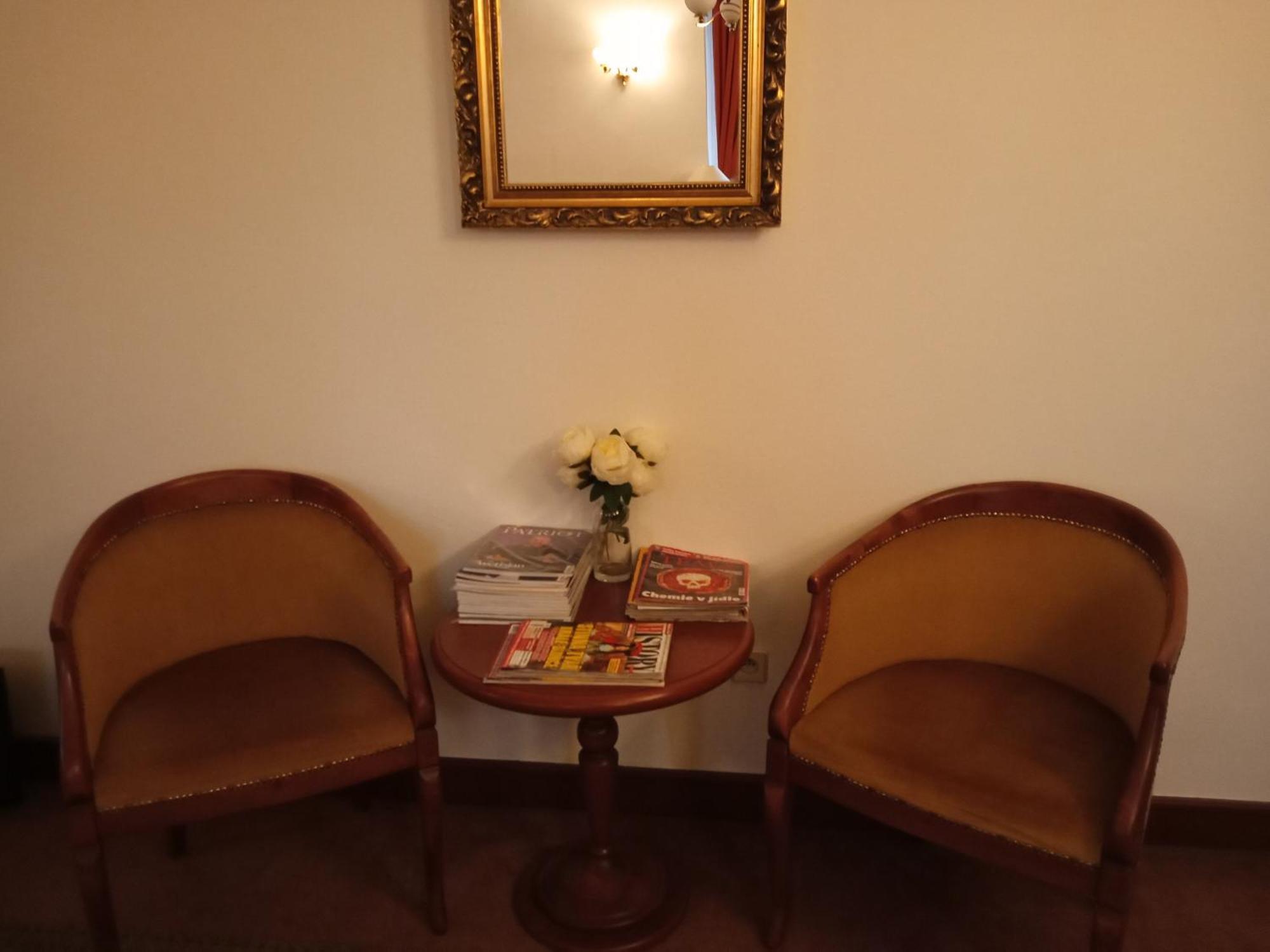 Retro Hotel Villa Ostrava Luaran gambar