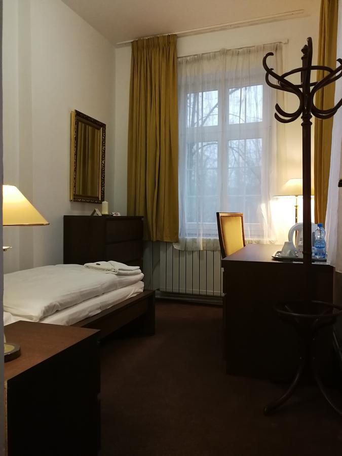 Retro Hotel Villa Ostrava Luaran gambar
